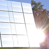 Reflektierende Solarplatten